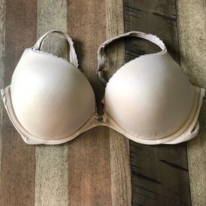 36D Victoria’s Secret Body by Victoria Push-Up Bra